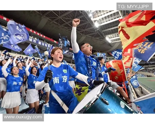 南京足球队战术变革引发热议球迷期待新赛季精彩表现与突破 南京足球队战术变革引发热议球迷期待新赛季精彩表现与突破