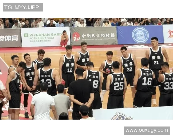 任骏飞领衔球队奋战新赛季展现拼搏精神与团队协作的完美结合